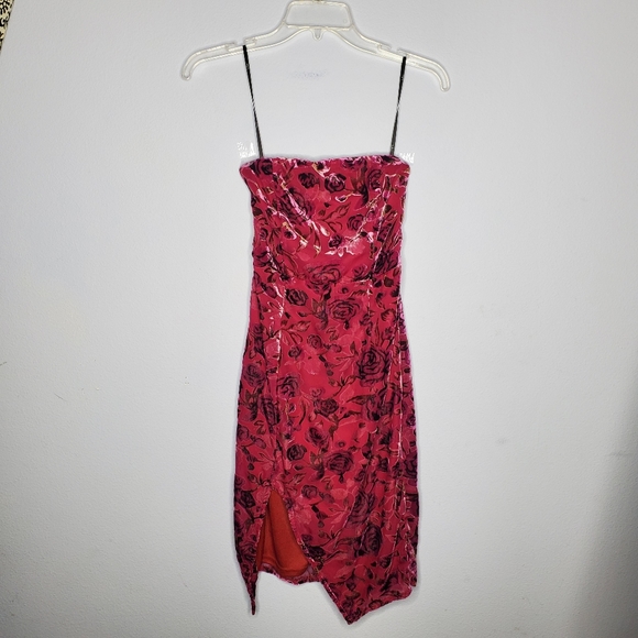 Lulus There She Rose Magenta Floral Velvet Dress - Picture 5 of 15